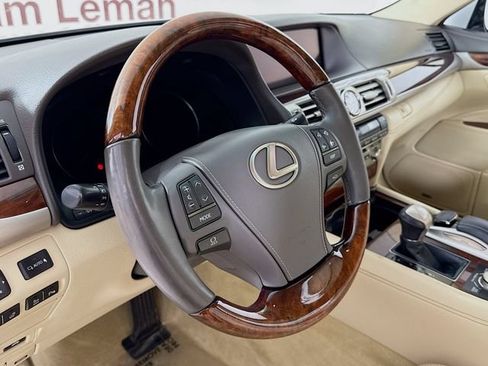 Used 2017 Lexus LS 460 L RWD image 11