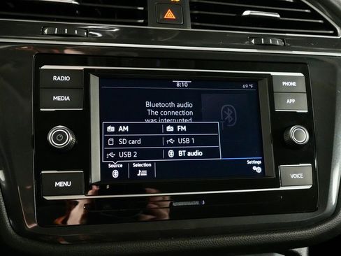 Used 2024 Volkswagen Tiguan S image 18