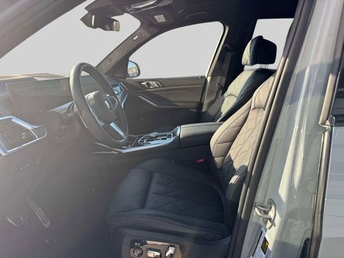 Certified 2026 BMW X7 xDrive40i w/ M Sport Package image 11