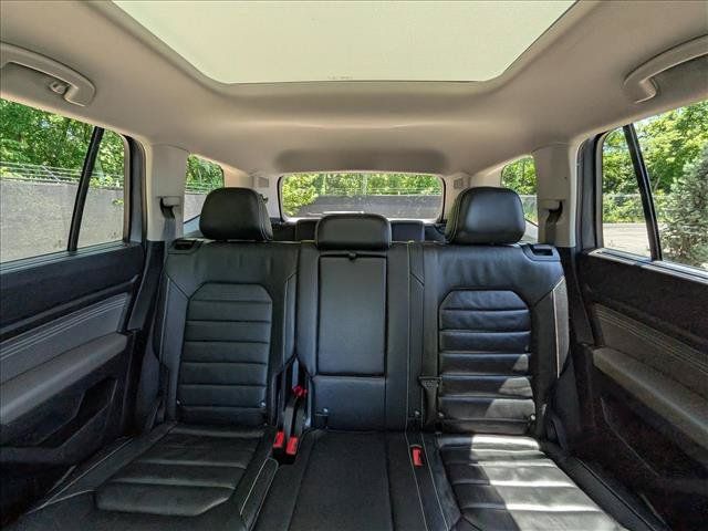 Used 2021 Volkswagen Atlas SEL Premium AWD/4WD image 19