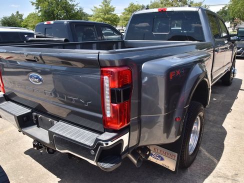 Used 2023 Ford F350 Lariat w/ Lariat Ultimate Package AWD/4WD image 5