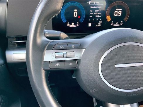Used 2025 Hyundai Kona SEL FWD image 17