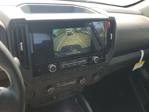 New 2025 Nissan Frontier S image 12
