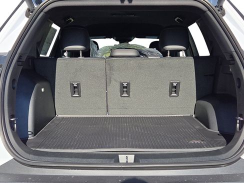 New 2026 Chevrolet Equinox ACTIV image 9