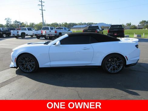 Certified 2022 Chevrolet Camaro ZL1 RWD image 9