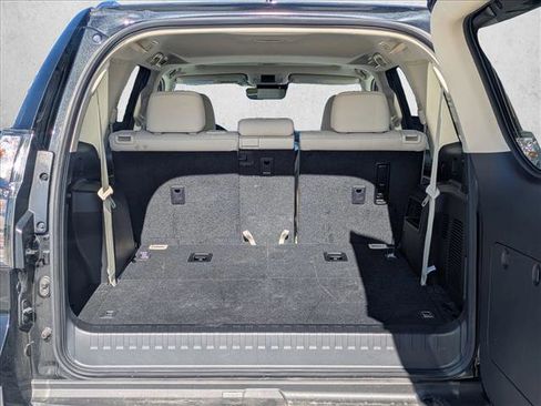 Used 2023 Lexus GX 460 Premium image 7