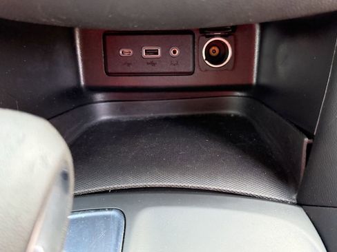 Certified 2023 Chevrolet Equinox LT FWD image 25