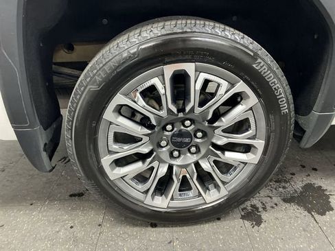 Certified 2025 GMC Sierra 1500 Denali Ultimate AWD/4WD image 34