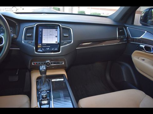 Used 2019 Volvo XC90 T6 Momentum image 34