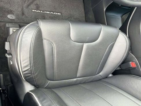 Used 2024 Hyundai Palisade SEL FWD image 9