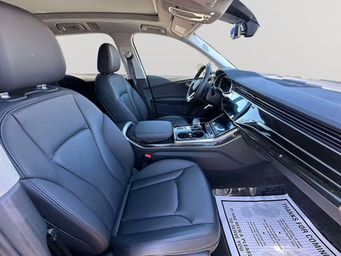 Used 2022 Audi Q7 Premium Plus image 31