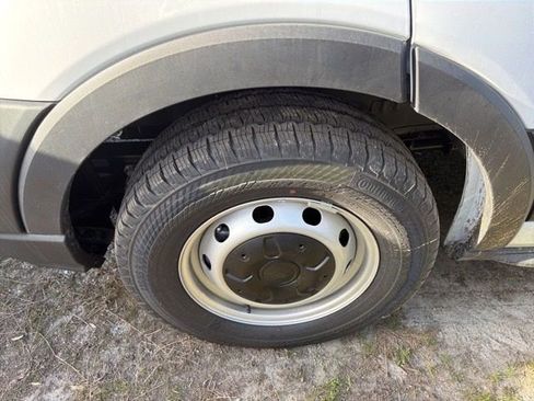 New 2024 Ford Transit 250 148 Medium Roof image 16