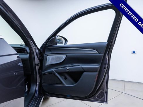Certified 2024 Maserati Grecale GT AWD/4WD image 36