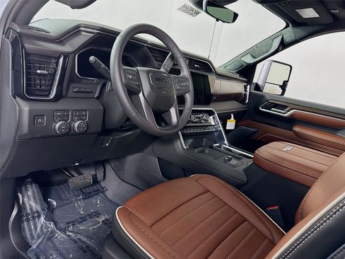 New 2026 GMC Sierra 3500 Denali Ultimate AWD/4WD image 4