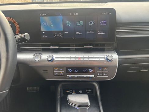 Used 2025 Hyundai Kona SEL image 17
