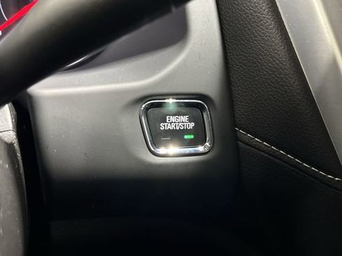 Certified 2023 GMC Acadia SLE w/ Driver Convenience Package image 17