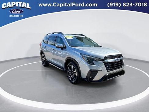 Used 2023 Subaru Ascent Limited w/ Technology Package AWD/4WD image 2