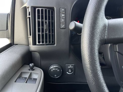 Used 2024 Chevrolet Express 2500 w/ Driver Convenience Package RWD image 16