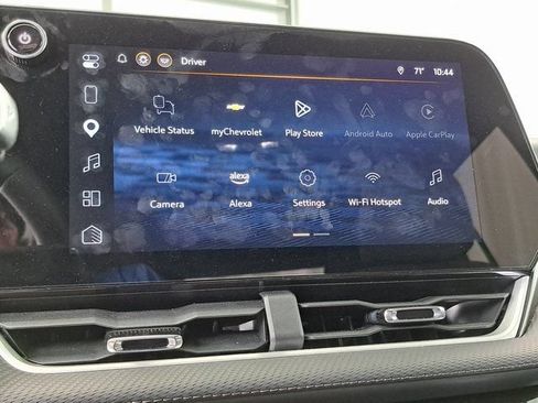Used 2025 Chevrolet Equinox LT FWD image 16