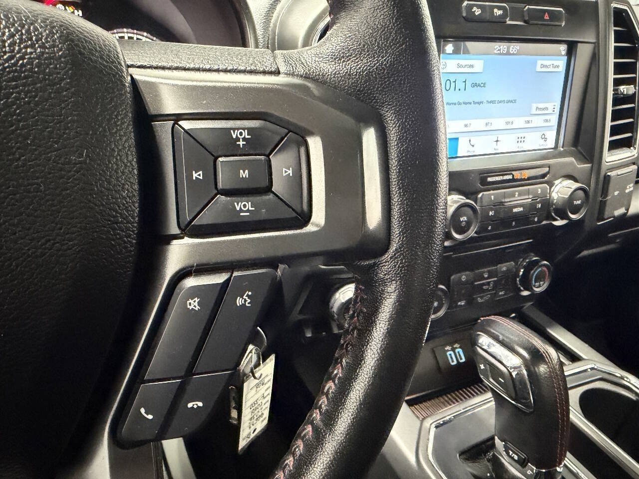 Used 2016 Ford F150 XLT w/ Equipment Group 302A Luxury AWD/4WD image 38