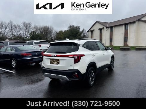 Certified 2024 Kia Seltos S image 5