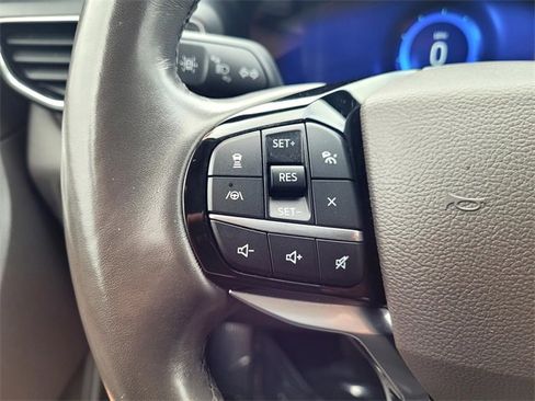 Certified 2022 Ford Explorer Platinum w/ Equipment Group 601A image 24