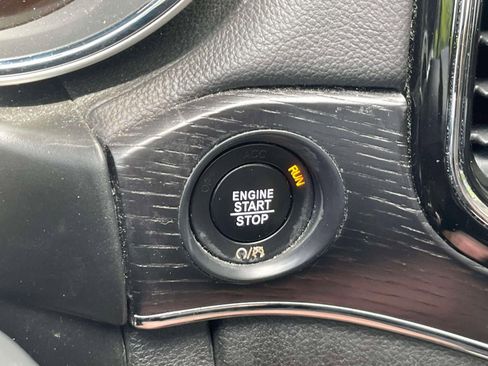 Used 2019 Jeep Grand Cherokee Summit AWD/4WD image 25