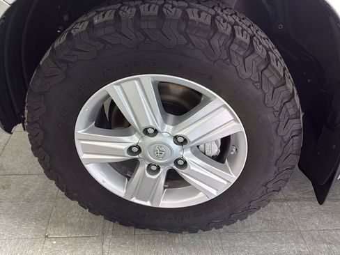 Used 2013 Toyota Land Cruiser AWD/4WD image 71