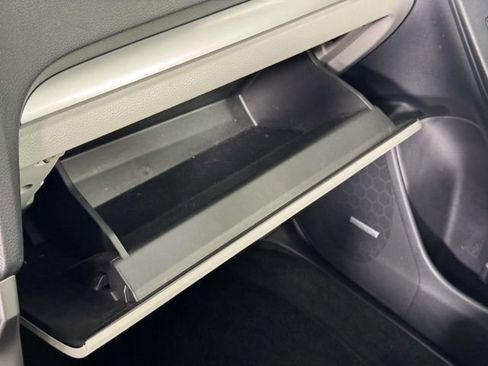 Used 2016 Subaru Forester 2.5i Limited image 31