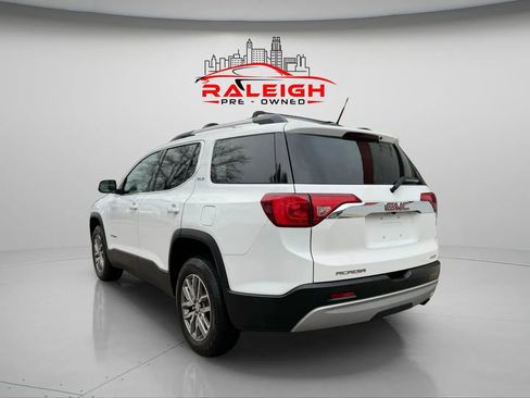 Used 2019 GMC Acadia SLE image 13