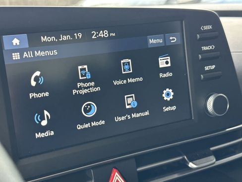 Used 2026 Hyundai Elantra SE FWD image 18