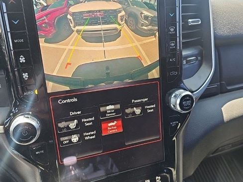 Used 2019 RAM 1500 Big Horn AWD/4WD image 9