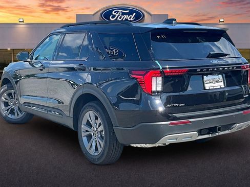 New 2026 Ford Explorer Active w/ Active Comfort Package AWD/4WD image 3