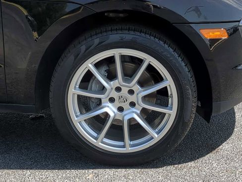 Used 2017 Porsche Macan image 10