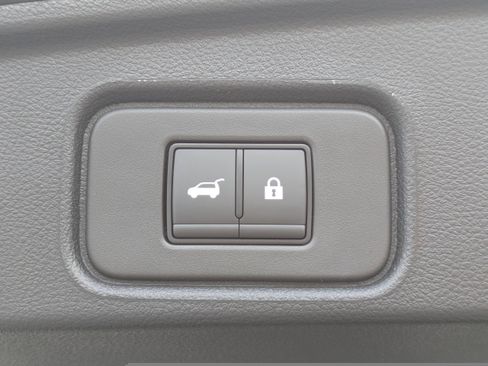 New 2026 Nissan Pathfinder SV image 14