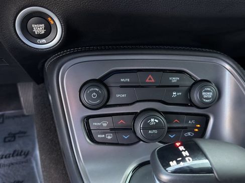 Used 2023 Dodge Challenger SXT RWD image 17