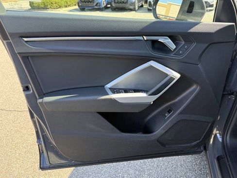 Used 2020 Audi Q3 2.0T Premium w/ Convenience Package image 26