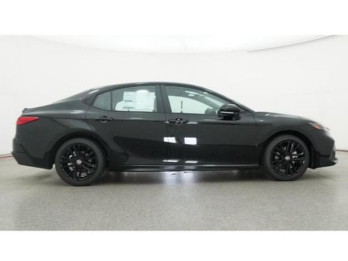 New 2026 Toyota Camry SE image 27