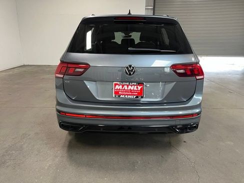 Used 2022 Volkswagen Tiguan SE R-Line FWD image 4
