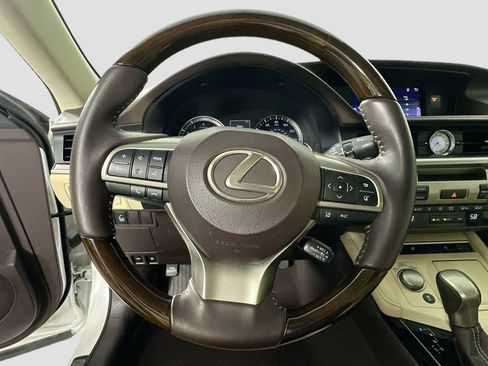 Used 2017 Lexus ES 350 image 12