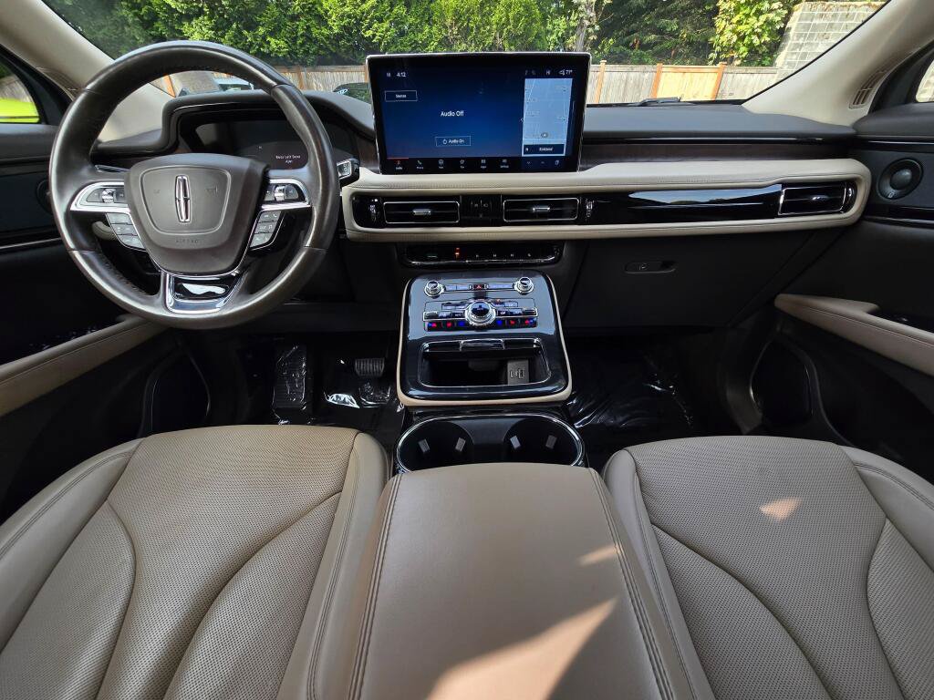 Used 2022 Lincoln Nautilus Reserve w/ Equipment Group 201A AWD/4WD image 20