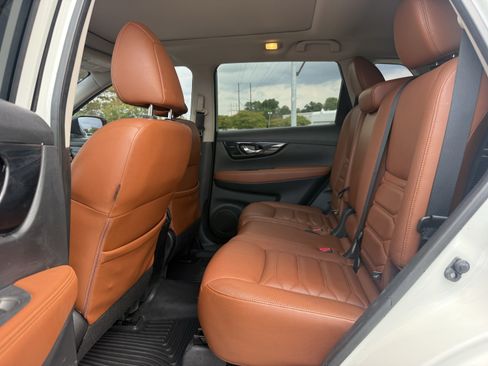 Used 2018 Nissan Rogue SL w/ Premium Package FWD image 19