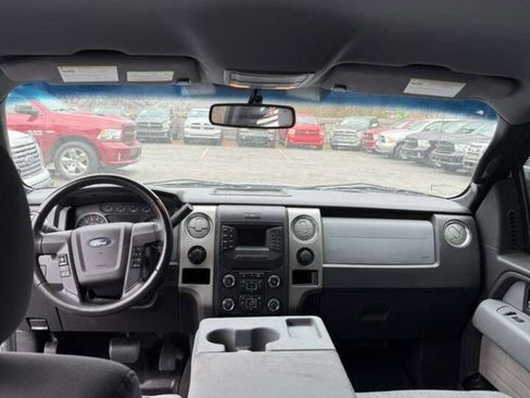 Used 2013 Ford F150 XLT w/ Mid Equipment Group image 12