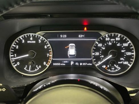 Used 2025 Nissan Pathfinder SL AWD/4WD image 25