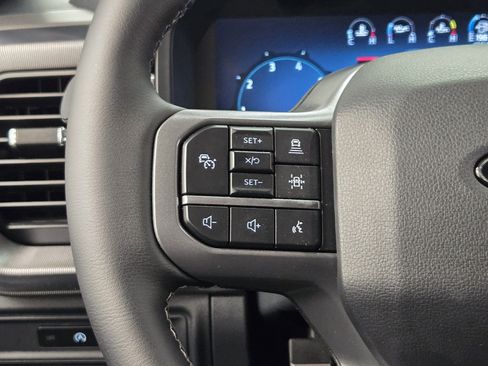 Used 2025 Ford F150 Lariat w/ Equipment Group 501A Mid image 29