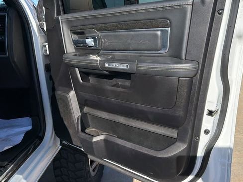 Used 2018 RAM 3500 Laramie Longhorn image 11