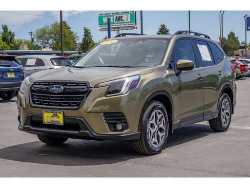 Certified 2024 Subaru Forester Premium AWD/4WD image 7