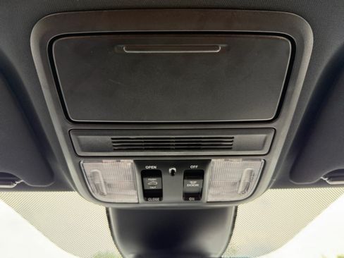 Used 2025 Honda Odyssey Sport-L image 36