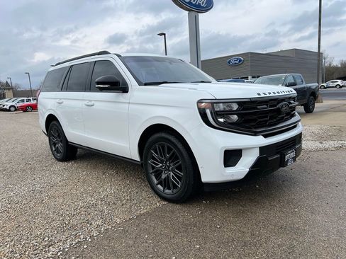 Used 2025 Ford Expedition Platinum w/ Stealth Performance Package image 1