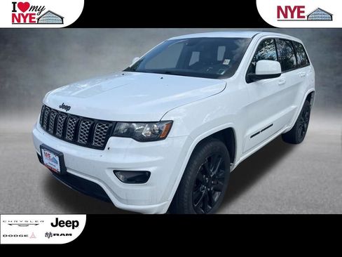 Used 2019 Jeep Grand Cherokee Altitude AWD/4WD image 1